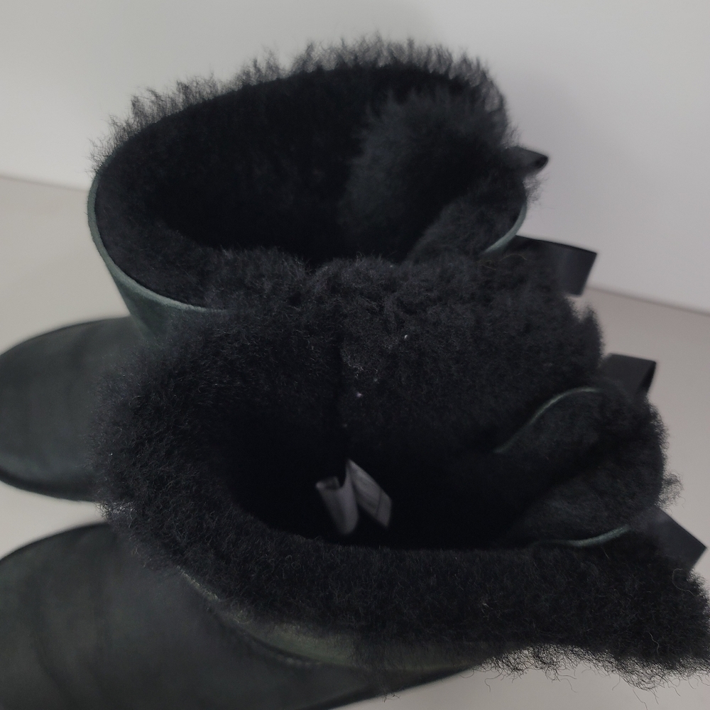UGG Australia  BAILEY BOW SHORT BOOTS SUEDE US 5 - Picture 7 of 9